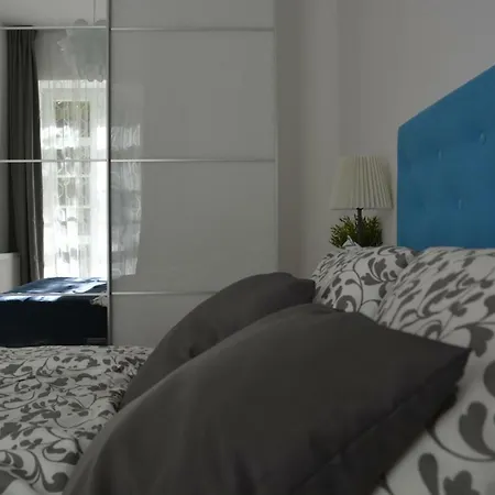 Marina Park Apartment *
