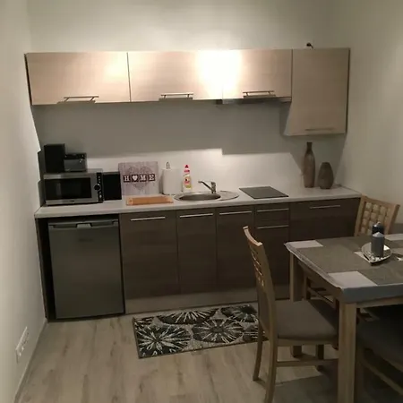 Julia Apartment *