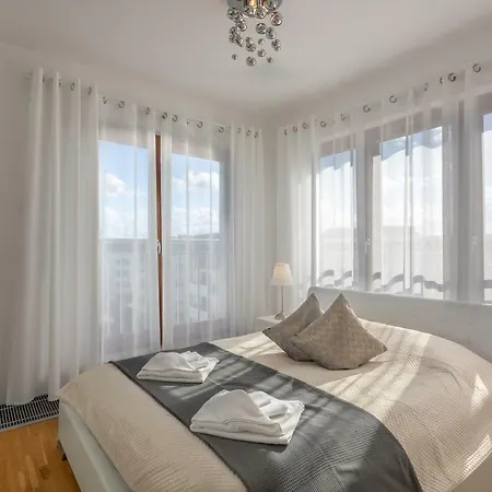 Ambria Platan Complex Apartment *