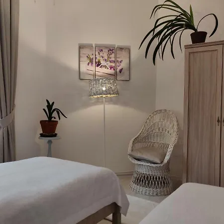 Apartament Helena *