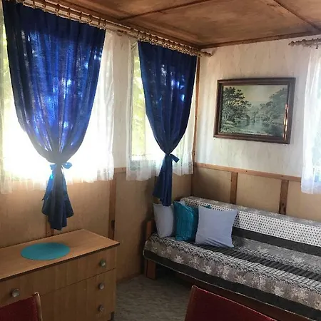 Domek Karsibor Campsite