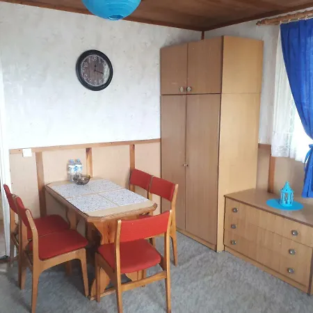 Domek Karsibor Campsite