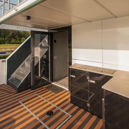 Amber Houseboat * Swinoujscie