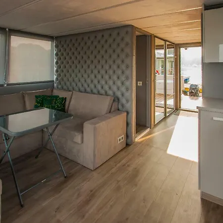 Amber Houseboat Swinoujscie