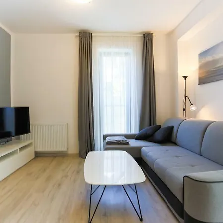 - Konopnickiej 10 Apartment