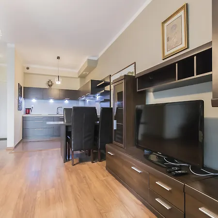 Apartment Vacationclub - Feniks 2 *