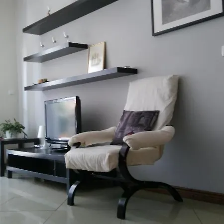 Platan Patio 2- Berry Apartment *