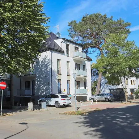 - Konopnickiej 10 Apartment *
