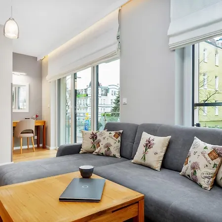 Apartment Premium Lissa By Renters