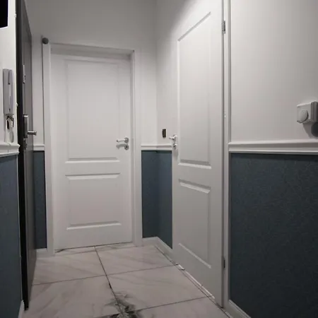 Korda Apartment *