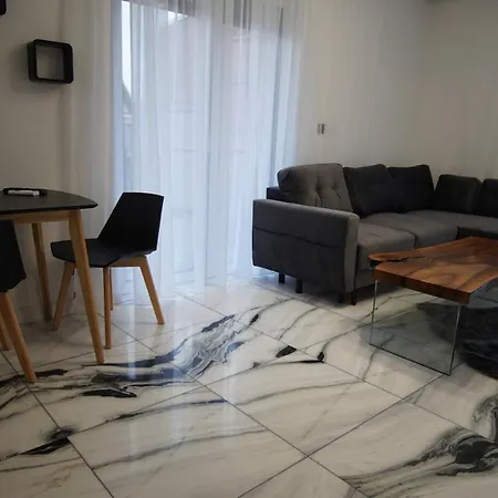 Korda Apartment