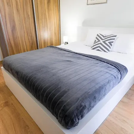 Apartament Chelmonskiego 9 Apartment
