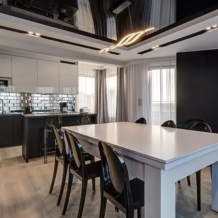 Hotel apartamentowy Rondo 3*