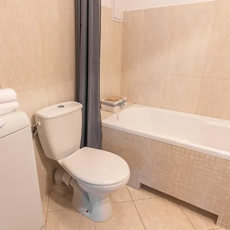 Apartament Chelmonskiego 9